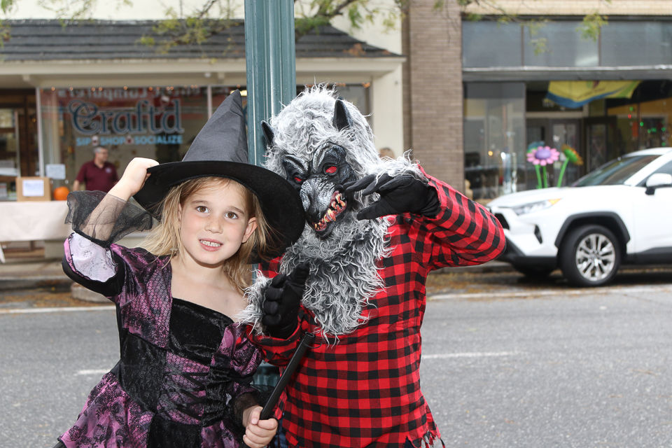 Halloween Trick or Treat Downtown Morganton 2019-9414.JPG